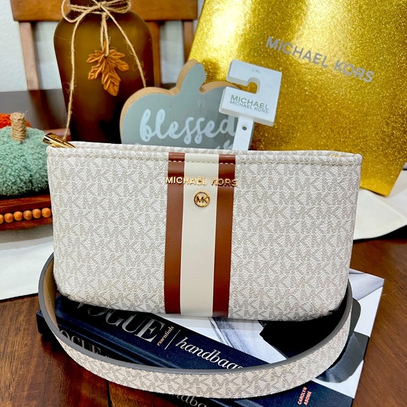 MICHAEL Michael Kors Handbags - Belt bag MICHAEL KORS🍁